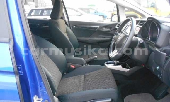 Nunua Ilio tumika Honda Fit Bluu Gari ndani ya Beitbridge nchini Matabeleland Kusini Nunua Ilio tumika Honda Fit Bluu Gari ndani ya Beitbridge nchini Matabeleland Kusini