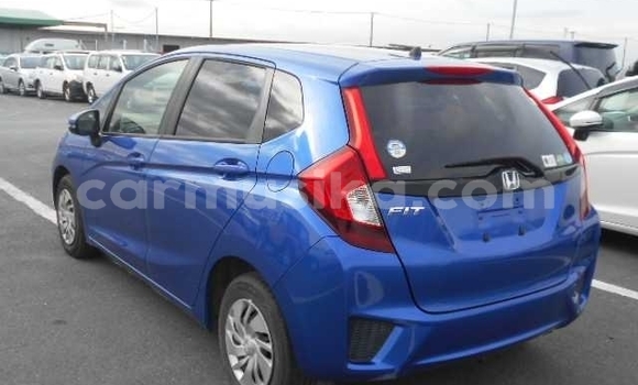 Nunua Ilio tumika Honda Fit Bluu Gari ndani ya Beitbridge nchini Matabeleland Kusini Nunua Ilio tumika Honda Fit Bluu Gari ndani ya Beitbridge nchini Matabeleland Kusini