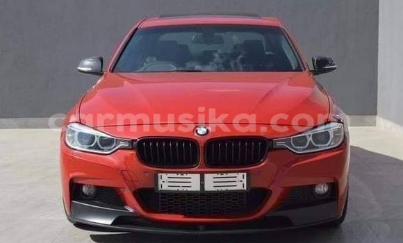 Tenga Tsaru BMW 3–Series Tsvuku Mota in Harare in Harare Tenga Tsaru BMW 3–Series Tsvuku Mota in Harare in Harare