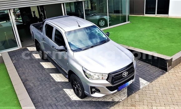 Tenga Tsaru Toyota Hilux Sirivha Mota in Beitbridge in Matabeleland South Tenga Tsaru Toyota Hilux Sirivha Mota in Beitbridge in Matabeleland South