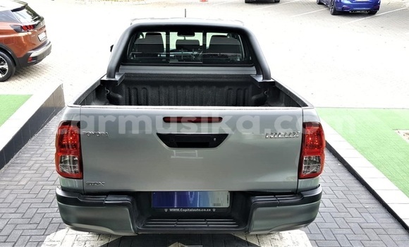 Tenga Tsaru Toyota Hilux Sirivha Mota in Beitbridge in Matabeleland South Tenga Tsaru Toyota Hilux Sirivha Mota in Beitbridge in Matabeleland South