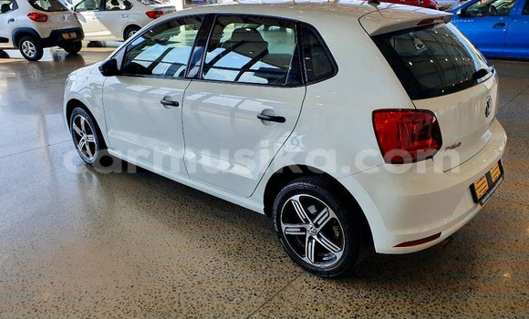 Nunua Ilio tumika Volkswagen Polo Nyeupe Gari ndani ya Beitbridge nchini Matabeleland Kusini Nunua Ilio tumika Volkswagen Polo Nyeupe Gari ndani ya Beitbridge nchini Matabeleland Kusini