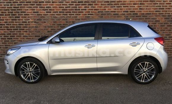 Buy Used Kia Rio Silver Car in Beitbridge in Matabeleland South Buy Used Kia Rio Silver Car in Beitbridge in Matabeleland South