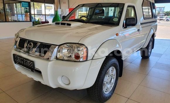 Nunua Ilio tumika Nissan NP 300 Nyeupe Gari ndani ya Beitbridge nchini Matabeleland Kusini Nunua Ilio tumika Nissan NP 300 Nyeupe Gari ndani ya Beitbridge nchini Matabeleland Kusini