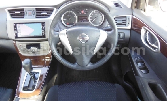 Acheter Occasion Voiture Nissan Bluebird Sylphy Blanc à Beitbridge, Matabeleland South Acheter Occasion Voiture Nissan Bluebird Sylphy Blanc à Beitbridge, Matabeleland South