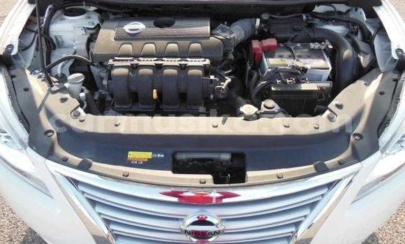 Acheter Occasion Voiture Nissan Bluebird Sylphy Blanc à Beitbridge, Matabeleland South Acheter Occasion Voiture Nissan Bluebird Sylphy Blanc à Beitbridge, Matabeleland South