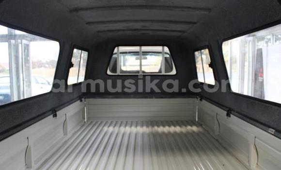 Acheter Occasion Voiture Hyundai H1 Blanc à Beitbridge, Matabeleland South Acheter Occasion Voiture Hyundai H1 Blanc à Beitbridge, Matabeleland South