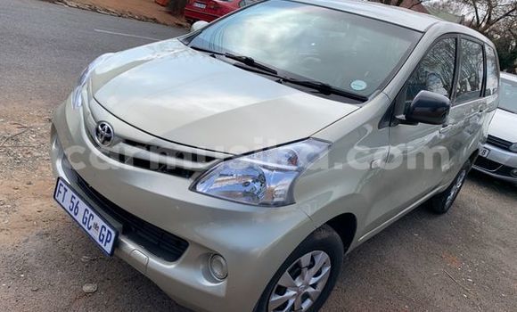 Buy Used Toyota Avanza Silver Car in Beitbridge in Matabeleland South