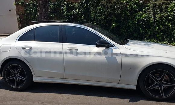Buy Used Mercedes‒Benz C–Class White Car in Beitbridge in Matabeleland South Buy Used Mercedes‒Benz C–Class White Car in Beitbridge in Matabeleland South