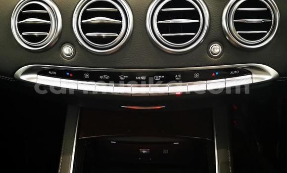 Acheter Occasion Voiture Mercedes‒Benz C-klasse AMG Blanc à Beitbridge, Matabeleland South Acheter Occasion Voiture Mercedes‒Benz C-klasse AMG Blanc à Beitbridge, Matabeleland South