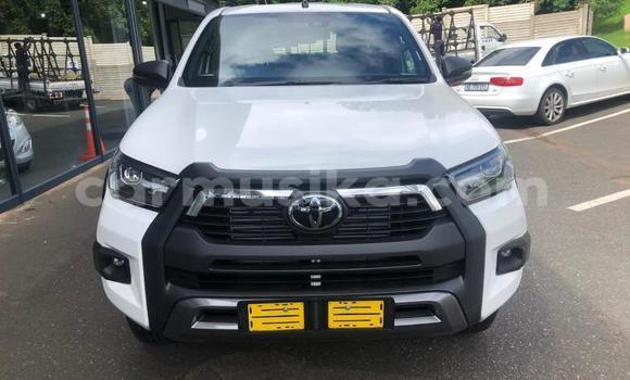 Acheter Occasion Voiture Toyota Hilux Blanc à Beitbridge, Matabeleland South Acheter Occasion Voiture Toyota Hilux Blanc à Beitbridge, Matabeleland South