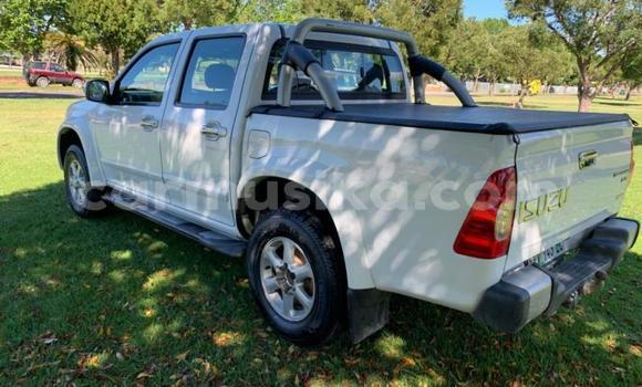 Acheter Occasion Voiture Isuzu KB Blanc à Beitbridge, Matabeleland South Acheter Occasion Voiture Isuzu KB Blanc à Beitbridge, Matabeleland South