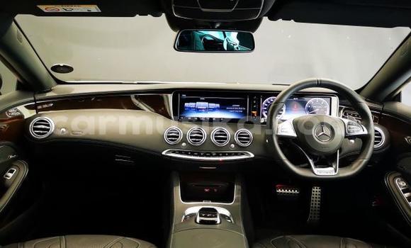 Acheter Occasion Voiture Mercedes‒Benz C-klasse AMG Blanc à Beitbridge, Matabeleland South Acheter Occasion Voiture Mercedes‒Benz C-klasse AMG Blanc à Beitbridge, Matabeleland South