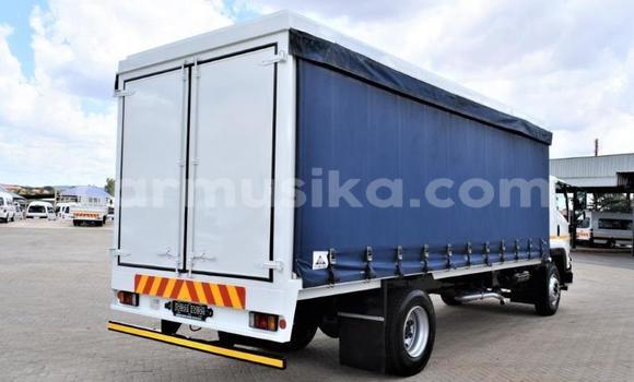 Tenga Tsaru Isuzu Trooper Chena Mota in Beitbridge in Matabeleland South Tenga Tsaru Isuzu Trooper Chena Mota in Beitbridge in Matabeleland South