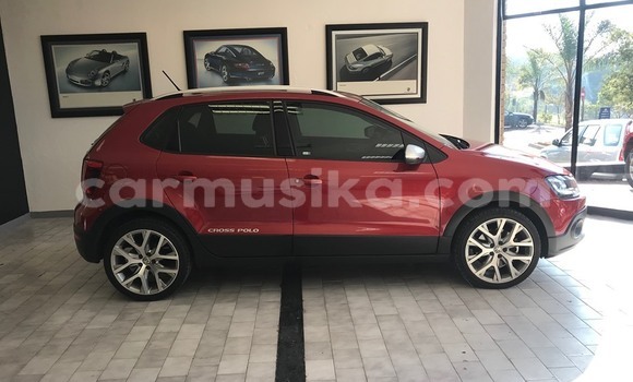 Acheter Occasion Voiture Volkswagen Polo Rouge à Beitbridge, Matabeleland South Acheter Occasion Voiture Volkswagen Polo Rouge à Beitbridge, Matabeleland South
