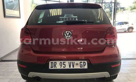 Acheter Occasion Voiture Volkswagen Polo Rouge à Beitbridge, Matabeleland South Acheter Occasion Voiture Volkswagen Polo Rouge à Beitbridge, Matabeleland South