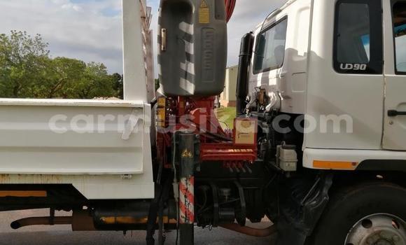 Acheter Occasion Utilitaire Nissan UD Blanc à Beitbridge, Matabeleland South Acheter Occasion Utilitaire Nissan UD Blanc à Beitbridge, Matabeleland South