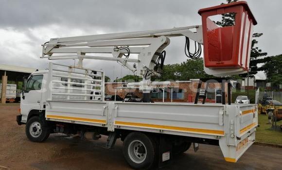 Buy Used Nissan UD White Truck in Beitbridge in Matabeleland South Buy Used Nissan UD White Truck in Beitbridge in Matabeleland South