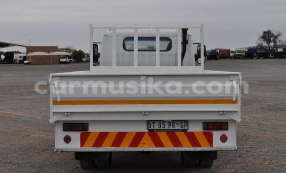 Acheter Occasion Utilitaire Nissan UD Blanc à Beitbridge, Matabeleland South Acheter Occasion Utilitaire Nissan UD Blanc à Beitbridge, Matabeleland South