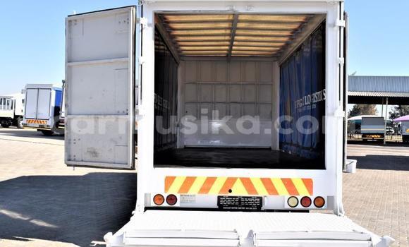 Tenga Tsaru Nissan UD Chena Rori in Beitbridge in Matabeleland South Tenga Tsaru Nissan UD Chena Rori in Beitbridge in Matabeleland South