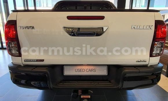 Nunua Ilio tumika Toyota Hilux Nyeupe Gari ndani ya Beitbridge nchini Matabeleland Kusini Nunua Ilio tumika Toyota Hilux Nyeupe Gari ndani ya Beitbridge nchini Matabeleland Kusini