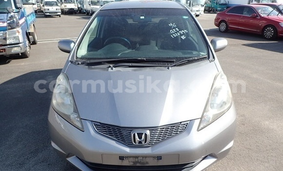 Buy Used Honda Fit Silver Car in Beitbridge in Matabeleland South