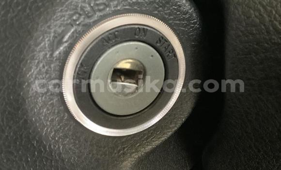 Tenga Tsaru Toyota Hilux Beige Mota in Beitbridge in Matabeleland South Tenga Tsaru Toyota Hilux Beige Mota in Beitbridge in Matabeleland South