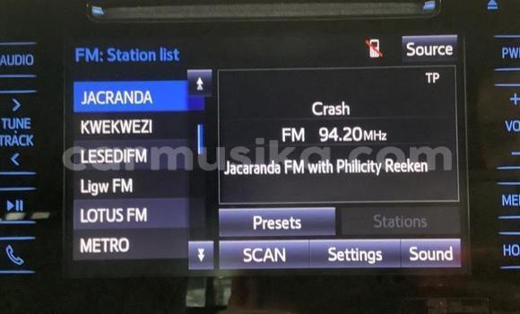 Tenga Tsaru Toyota Hilux Beige Mota in Beitbridge in Matabeleland South Tenga Tsaru Toyota Hilux Beige Mota in Beitbridge in Matabeleland South