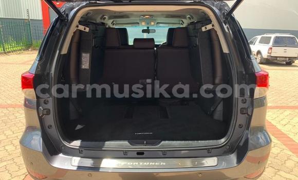 Buy Used Toyota Fortuner Beige Car in Beitbridge in Matabeleland South Buy Used Toyota Fortuner Beige Car in Beitbridge in Matabeleland South