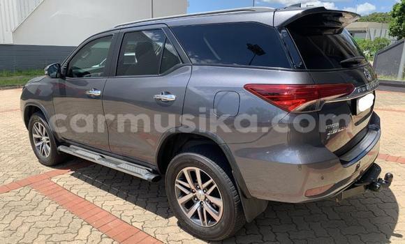 Buy Used Toyota Fortuner Beige Car in Beitbridge in Matabeleland South Buy Used Toyota Fortuner Beige Car in Beitbridge in Matabeleland South