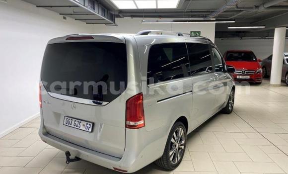 Nunua Ilio tumika Mercedes Viano Fedha Gari ndani ya Beitbridge nchini Matabeleland Kusini Nunua Ilio tumika Mercedes Viano Fedha Gari ndani ya Beitbridge nchini Matabeleland Kusini