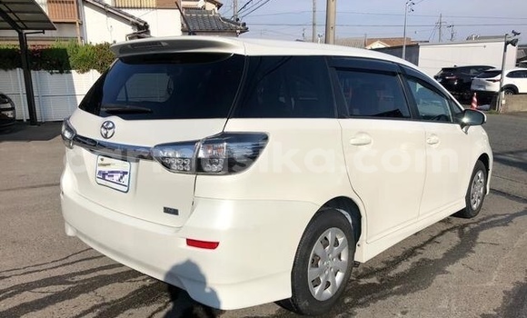 Nunua Ilio tumika Toyota Wish Nyeupe Gari ndani ya Beitbridge nchini Matabeleland Kusini Nunua Ilio tumika Toyota Wish Nyeupe Gari ndani ya Beitbridge nchini Matabeleland Kusini