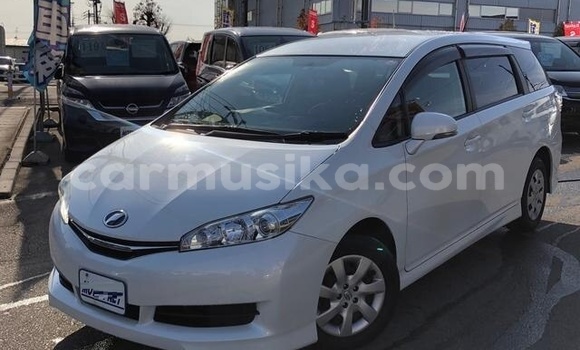 Nunua Ilio tumika Toyota Wish Nyeupe Gari ndani ya Beitbridge nchini Matabeleland Kusini Nunua Ilio tumika Toyota Wish Nyeupe Gari ndani ya Beitbridge nchini Matabeleland Kusini