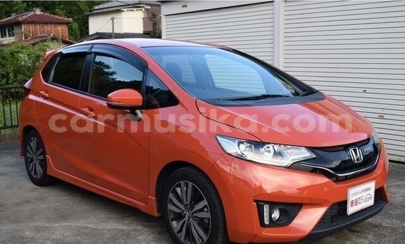 Nunua Ilio tumika Honda Fit Brown Gari ndani ya Beitbridge nchini Matabeleland Kusini Nunua Ilio tumika Honda Fit Brown Gari ndani ya Beitbridge nchini Matabeleland Kusini