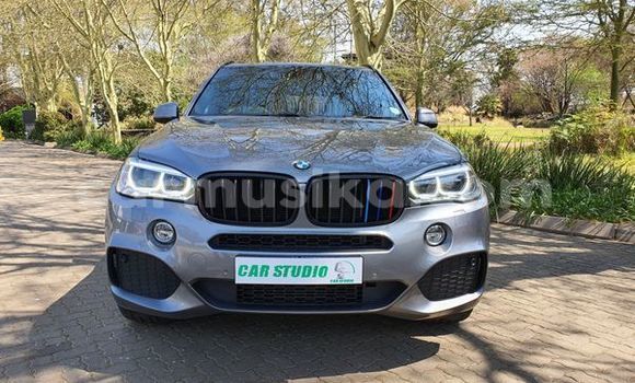 Tenga Tsaru BMW X5 Sirivha Mota in Beitbridge in Matabeleland South Tenga Tsaru BMW X5 Sirivha Mota in Beitbridge in Matabeleland South