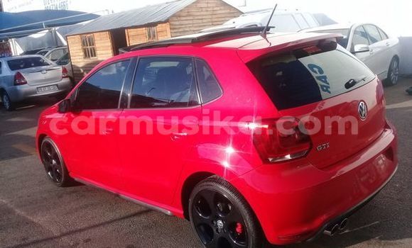 Tenga Tsaru Volkswagen Polo Tsvuku Mota in Beitbridge in Matabeleland South Tenga Tsaru Volkswagen Polo Tsvuku Mota in Beitbridge in Matabeleland South