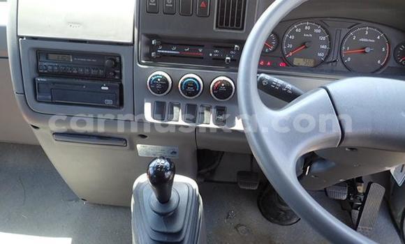 Acheter Occasion Voiture Nissan Caravan Blanc à Beitbridge, Matabeleland South Acheter Occasion Voiture Nissan Caravan Blanc à Beitbridge, Matabeleland South