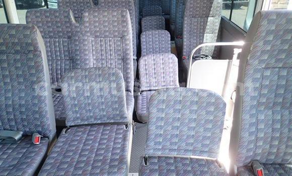 Acheter Occasion Voiture Nissan Caravan Blanc à Beitbridge, Matabeleland South Acheter Occasion Voiture Nissan Caravan Blanc à Beitbridge, Matabeleland South