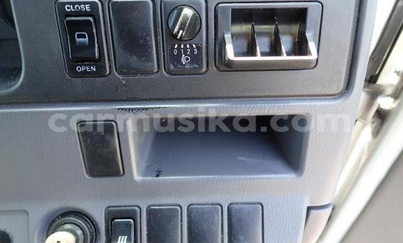 Acheter Occasion Voiture Nissan Caravan Blanc à Beitbridge, Matabeleland South Acheter Occasion Voiture Nissan Caravan Blanc à Beitbridge, Matabeleland South