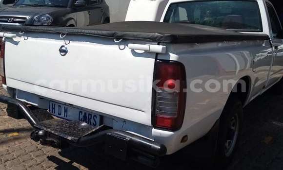 Buy Used Nissan Hardbody White Car in Beitbridge in Matabeleland South Buy Used Nissan Hardbody White Car in Beitbridge in Matabeleland South