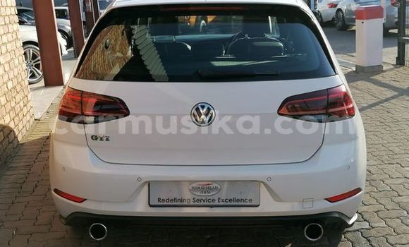 Buy Used Volkswagen Golf White Car in Borrowdale in Harare