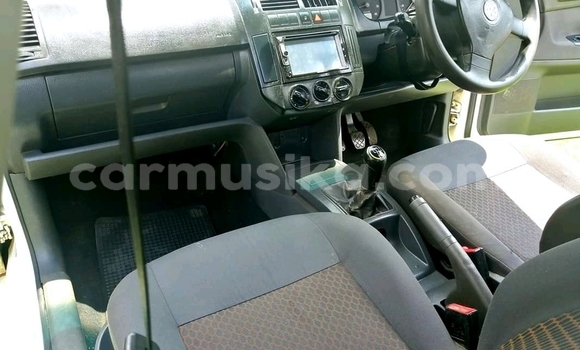 Nunua Ilio tumika Volkswagen Polo Nyeupe Gari ndani ya Beitbridge nchini Matabeleland Kusini Nunua Ilio tumika Volkswagen Polo Nyeupe Gari ndani ya Beitbridge nchini Matabeleland Kusini