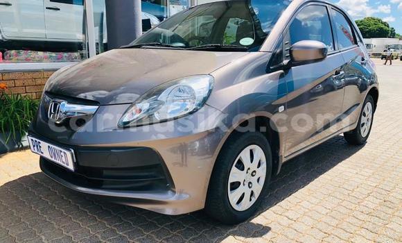 Nunua Ilio tumika Honda Brio Beige Gari ndani ya Beitbridge nchini Matabeleland Kusini