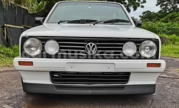 Tenga Tsaru Volkswagen Golf Chena Mota in Beitbridge in Matabeleland South Tenga Tsaru Volkswagen Golf Chena Mota in Beitbridge in Matabeleland South