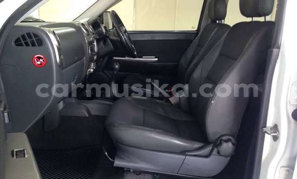 Acheter Occasion Voiture Isuzu KB Blanc à Beitbridge, Matabeleland South Acheter Occasion Voiture Isuzu KB Blanc à Beitbridge, Matabeleland South