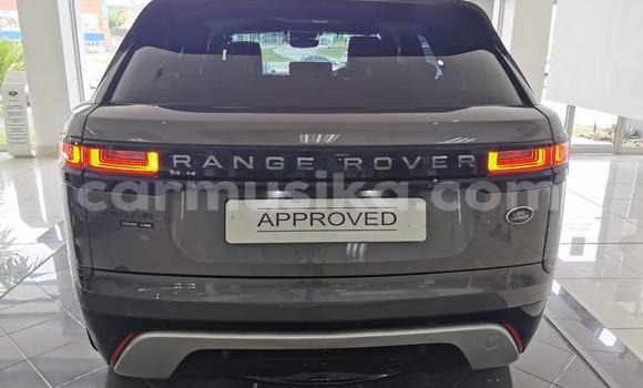 Nunua Ilio tumika Land Rover Range Rover Velar Fedha Gari ndani ya Beitbridge nchini Matabeleland Kusini Nunua Ilio tumika Land Rover Range Rover Velar Fedha Gari ndani ya Beitbridge nchini Matabeleland Kusini