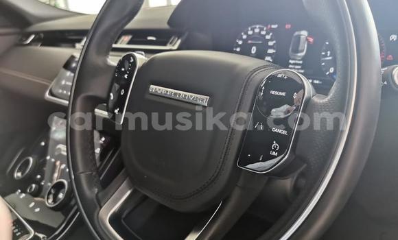 Nunua Ilio tumika Land Rover Range Rover Velar Fedha Gari ndani ya Beitbridge nchini Matabeleland Kusini Nunua Ilio tumika Land Rover Range Rover Velar Fedha Gari ndani ya Beitbridge nchini Matabeleland Kusini