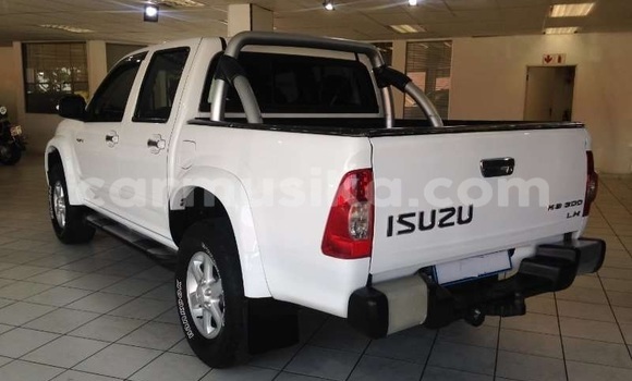 Acheter Occasion Voiture Isuzu KB Blanc à Beitbridge, Matabeleland South Acheter Occasion Voiture Isuzu KB Blanc à Beitbridge, Matabeleland South