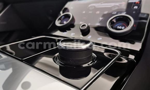 Nunua Ilio tumika Land Rover Range Rover Velar Fedha Gari ndani ya Beitbridge nchini Matabeleland Kusini Nunua Ilio tumika Land Rover Range Rover Velar Fedha Gari ndani ya Beitbridge nchini Matabeleland Kusini