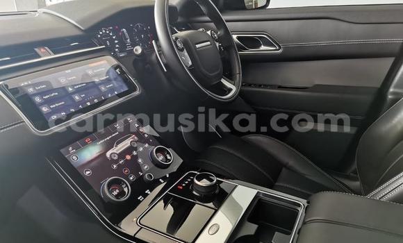 Nunua Ilio tumika Land Rover Range Rover Velar Fedha Gari ndani ya Beitbridge nchini Matabeleland Kusini Nunua Ilio tumika Land Rover Range Rover Velar Fedha Gari ndani ya Beitbridge nchini Matabeleland Kusini